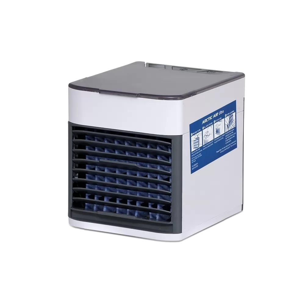Mini climatizador de ar portátil de plástico branco com grade frontal cinza e tampa superior em vista diagonal