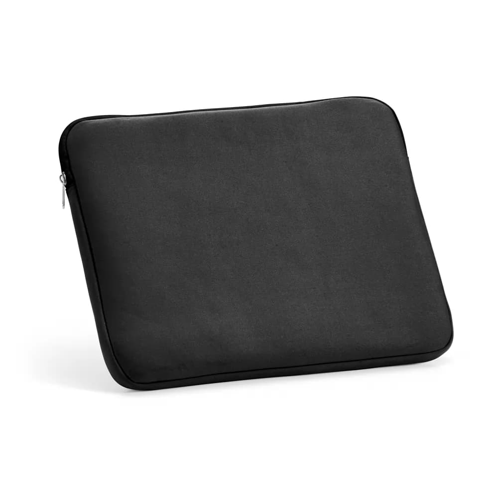 Bolsa para notebook Avery preta em tecido acolchoado com zíper lateral sobre fundo branco